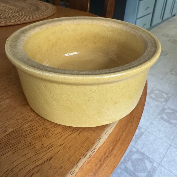 Vintage Small DOG Food Feeder Bowl Crock Pottery Dish Tan RRP? Unstamped - Picture 8 of 12